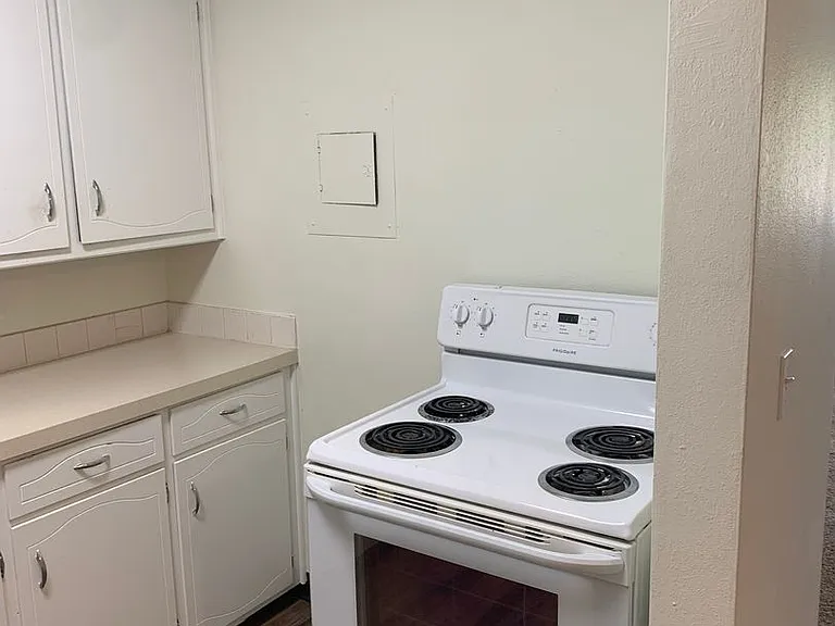4330 Nakoosa Trl — Photo 6