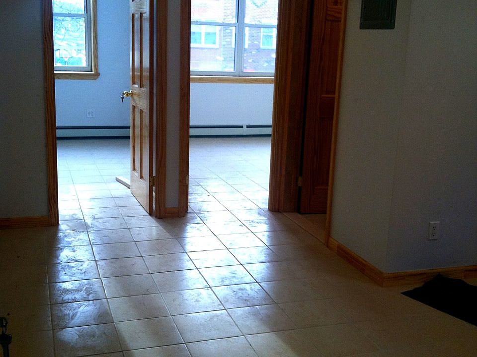 2nd image of 2020 61st St
