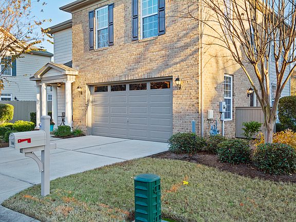 3rd image of 1168 Belmeade Dr