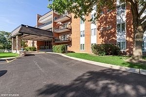 1st image of 4221 Saratoga Ave APT 403A