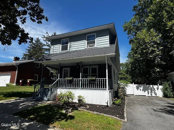 11 N Riverside Park, Mechanicville, NY 12118