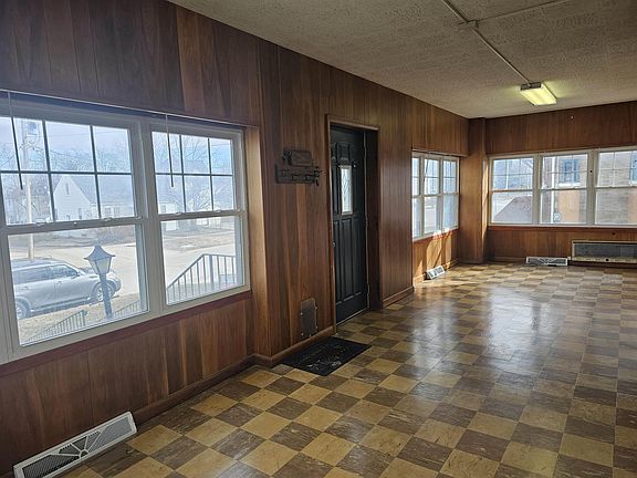 5th image of 432 Vermont St