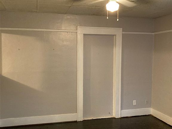 4th image of 311 S Lewis St