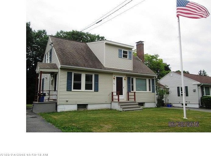 2nd image of 32 Skylark Rd