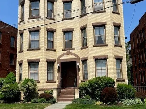 34 Essex Street #2F, Hartford, CT 06114