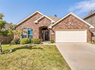 3921 Cloud Cover Rd, Roanoke, TX 76262