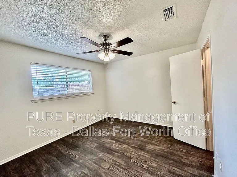 409 Cousins Ln #A — Photo 12
