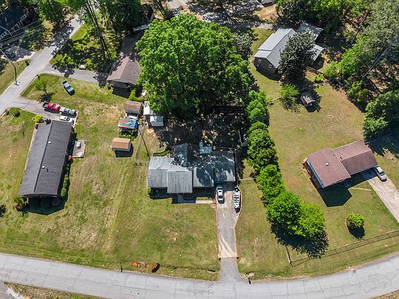 4th image of 118 Brookside Dr