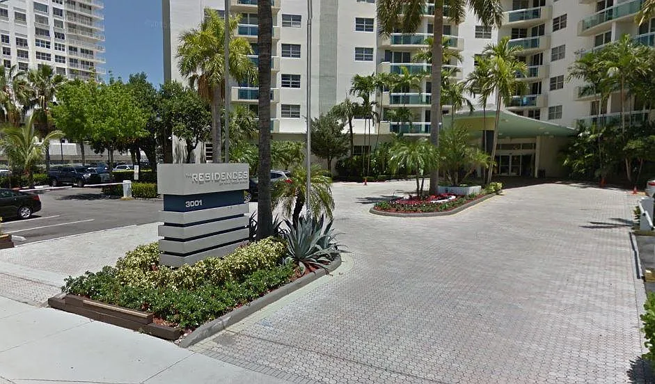 3000 S Ocean Dr #5