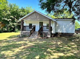 2037 Huntsville Rd, Florence, AL 35630