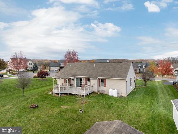 2nd image of 245 Archers Glen Cir