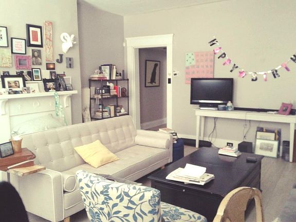 5th image of 14 W Hollister St #2