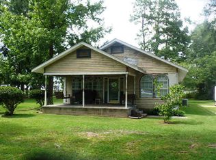 59 Brooks Ln, Atmore, AL 36502