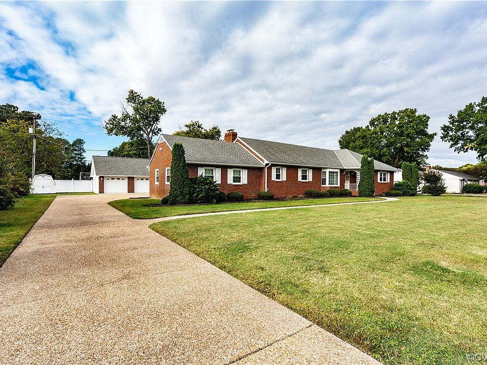1st image of 9325 Brentwood Dr