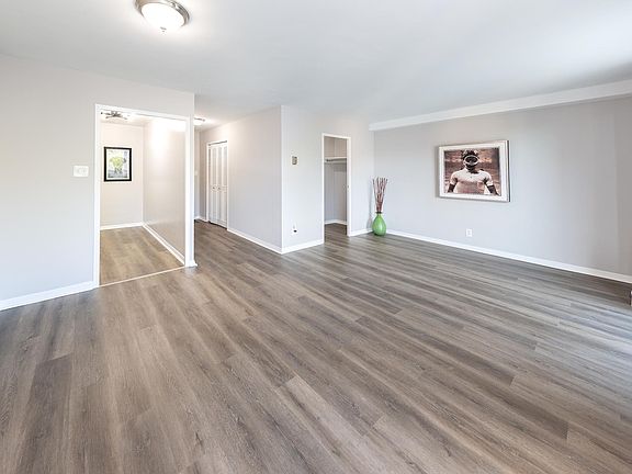 5th image of 2829 Connecticut Ave NW APT 307