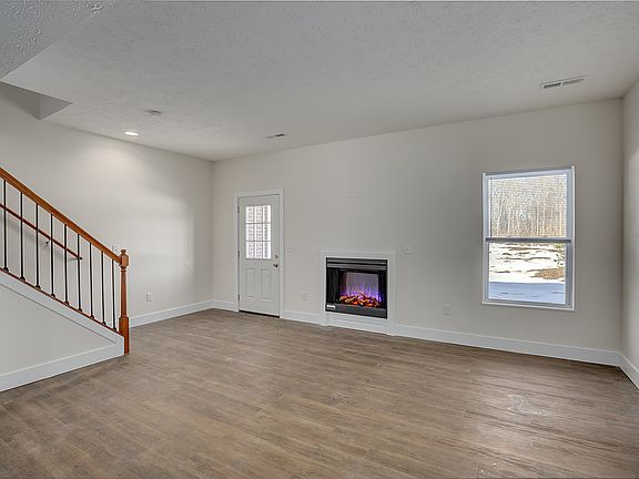 2nd image of 4245 Otter Creek Dr