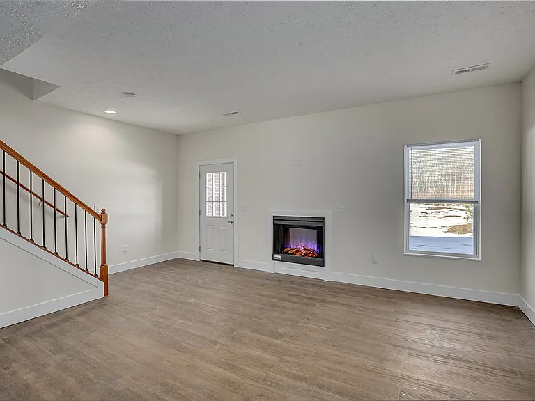 4327 Otter Creek Dr — Photo 4