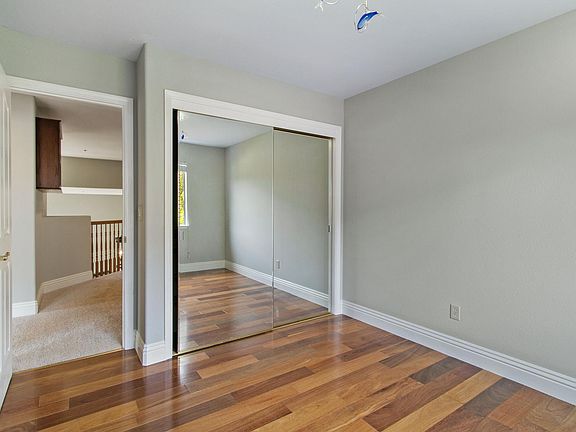 2nd image of 45 Lakewood Cir