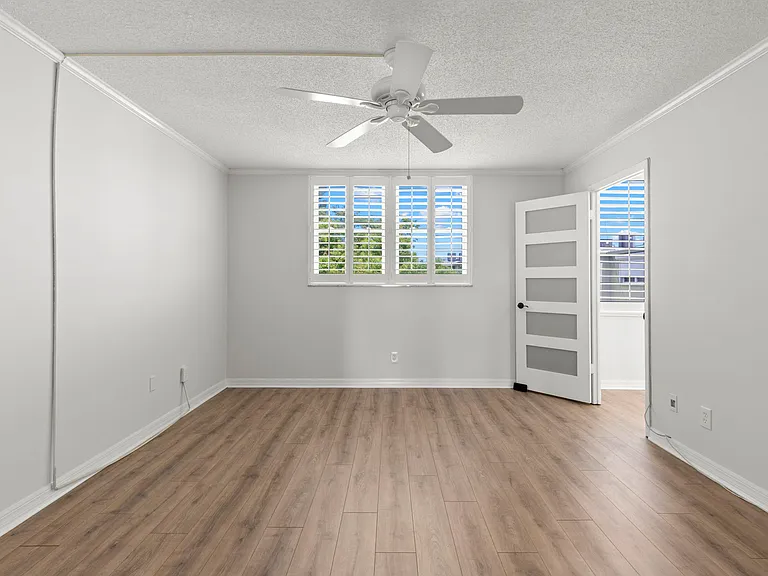 4890 Bay St NE #330 — Photo 15