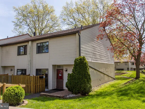 37 Centennial Rd, Telford, PA 18969