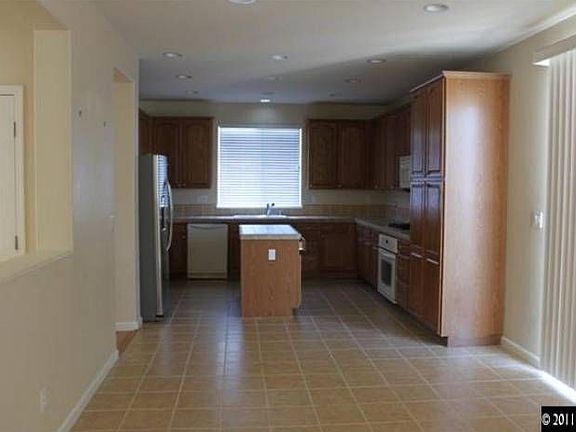 Spacious Kitchen
