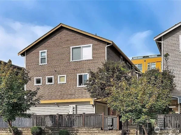 662 NE 40th Street, Seattle, WA 98105