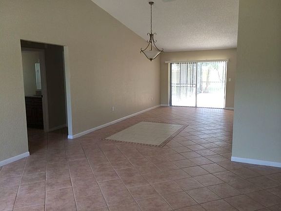 4th image of 5100 Castile Way S