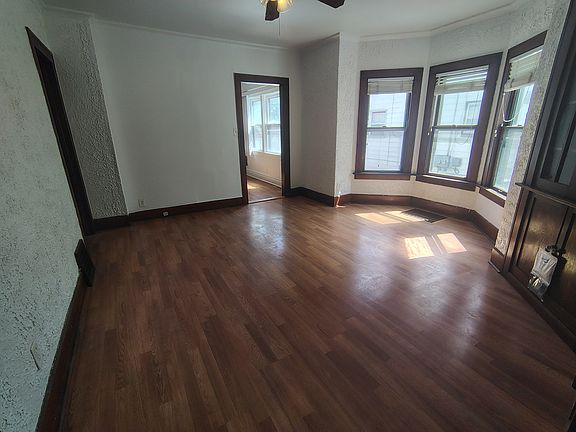 2nd image of 1121 N Church St APT 1