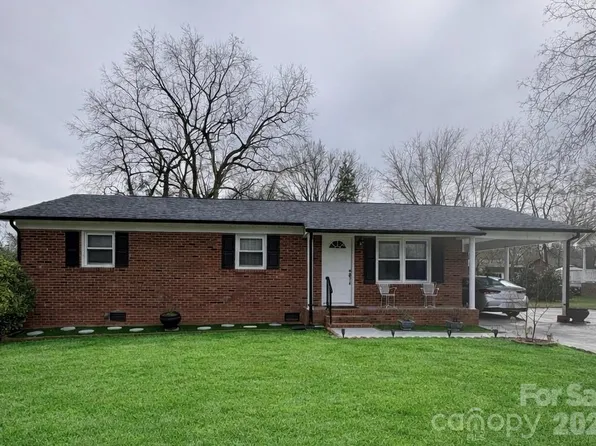 324 Autumn Dr, Harrisburg, NC 28075