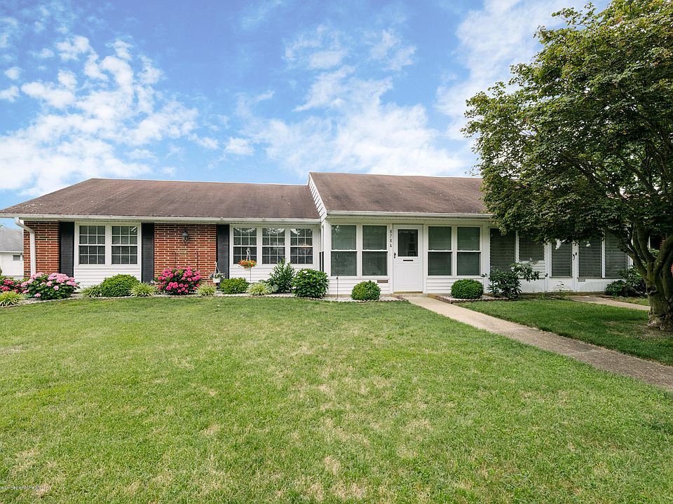 1st image of 678A New Castle Ct #1001