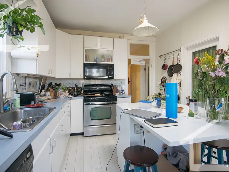227 Harvard St #5 — Photo 12
