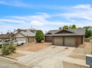 1586 Rebecca Ann Dr, El Paso, TX 79936
