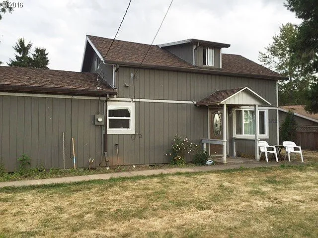 2722 Willamina Ave photo 1