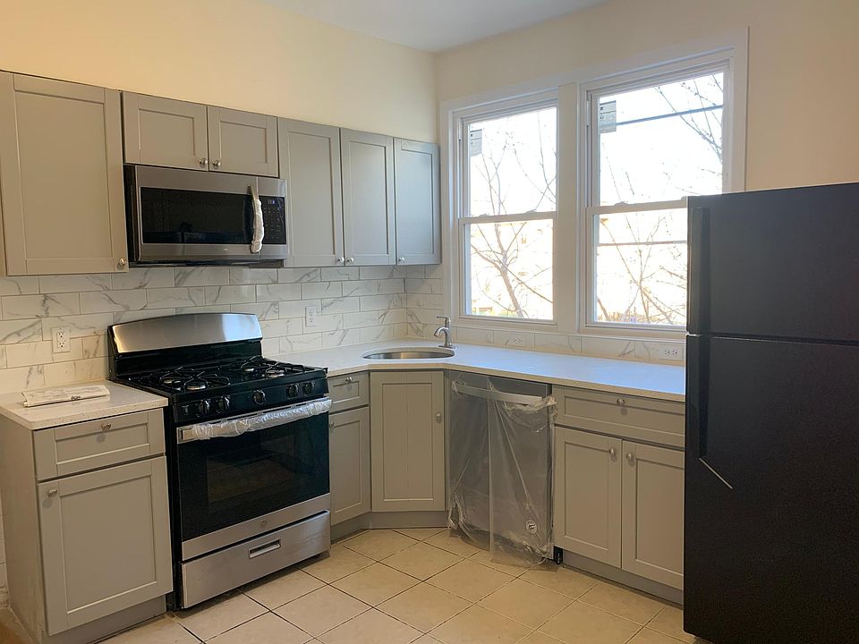 1st image of 7 William St Floor 2