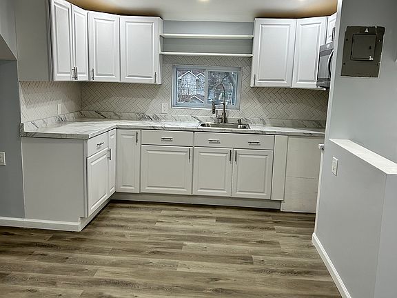 2nd image of 107-29 134th St #3