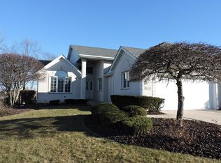 16241 Hummingbird Hill Dr, Orland Park, IL 60467