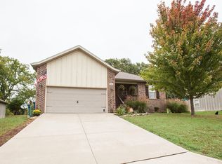 2009 E Jay St, Ozark, MO 65721