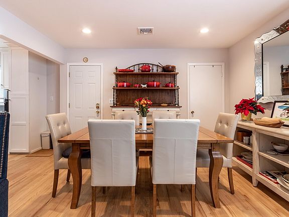 5th image of 73 Virginia Ave #2