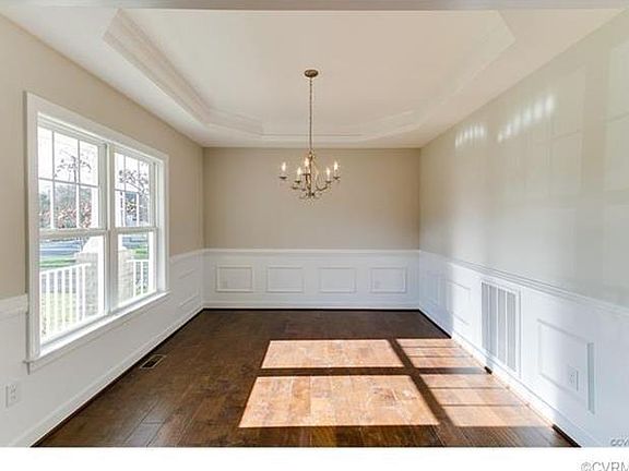 4th image of 5400 Blue Holly Cir