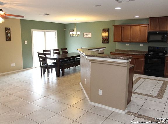 3rd image of 316 Gatewood Clf