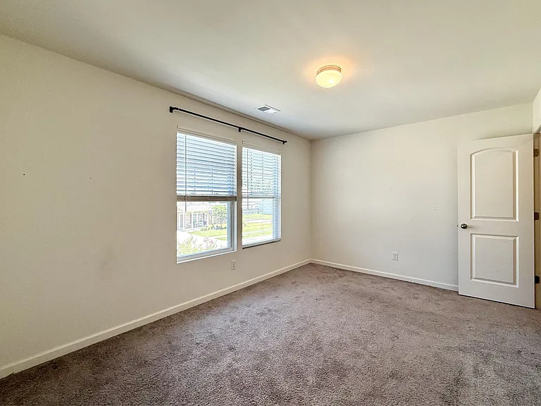 421 Fox Sparrow Ct — Photo 21