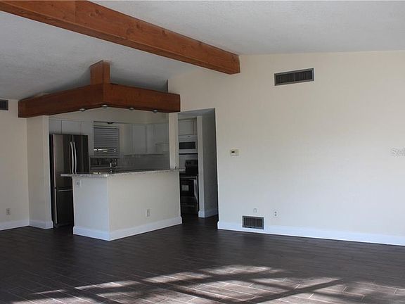 5th image of 1614 Banyan Dr