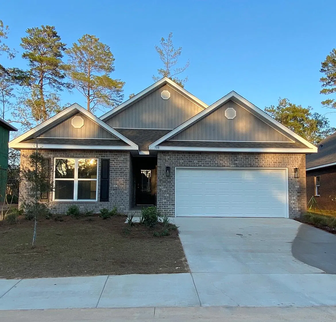 108 Beaver Trail Dr — Photo 1