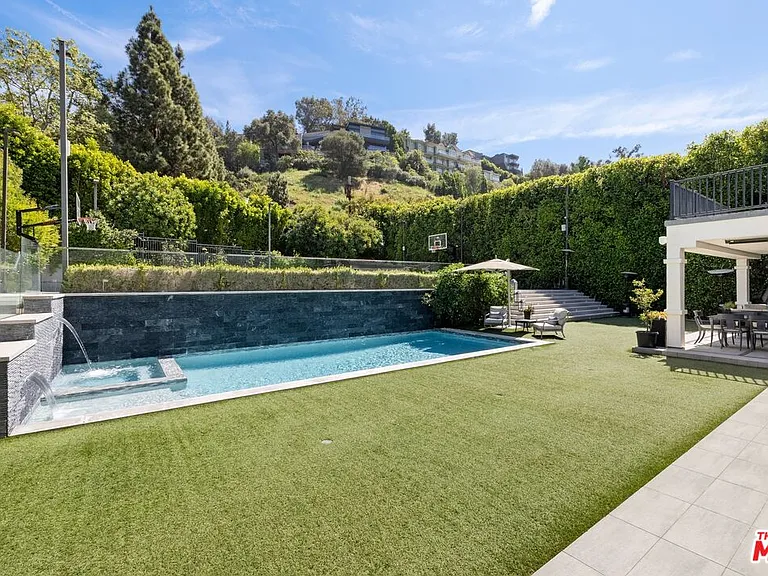 1214 Coldwater Canyon Dr — Photo 10