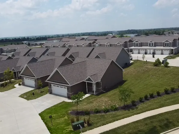 1146 Vision Cir, Mahomet, IL 61853