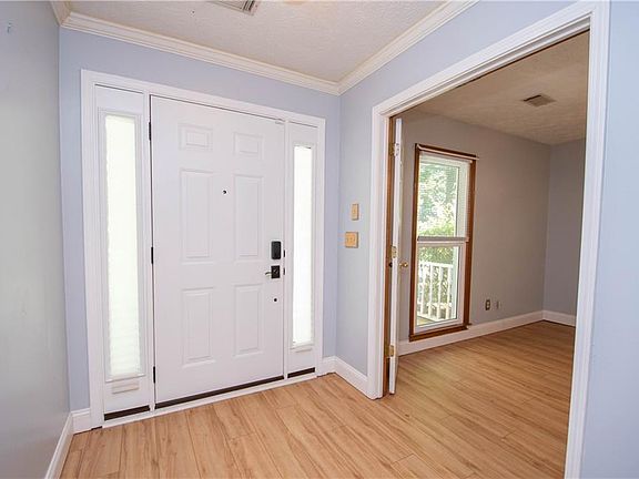 4th image of 4731 Shadybrook Way SE