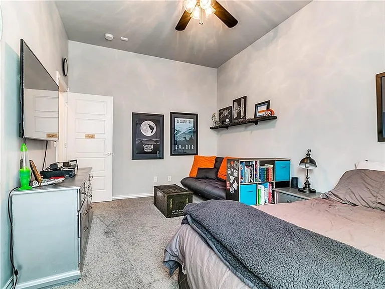 6305 NW 156th St — Photo 23