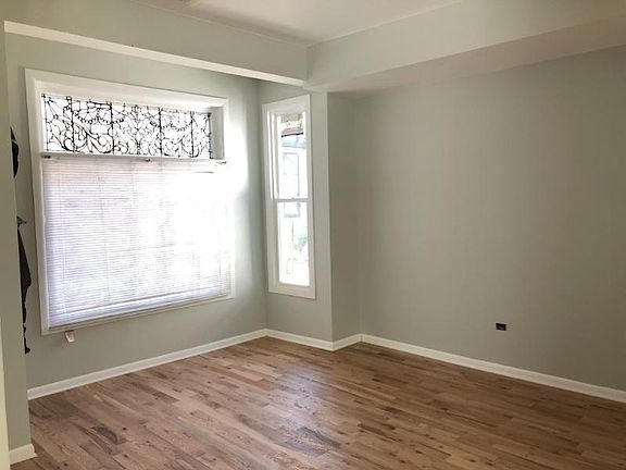 5th image of 2731 W Saint Georges Ct