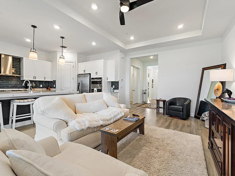 15883 Key Biscayne Ln — Photo 9