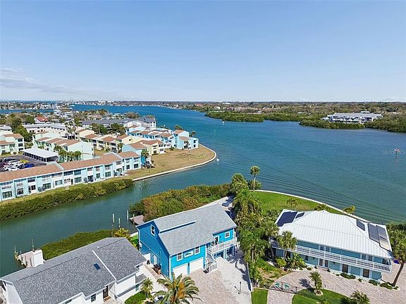 3rd image of 330 6th Ave